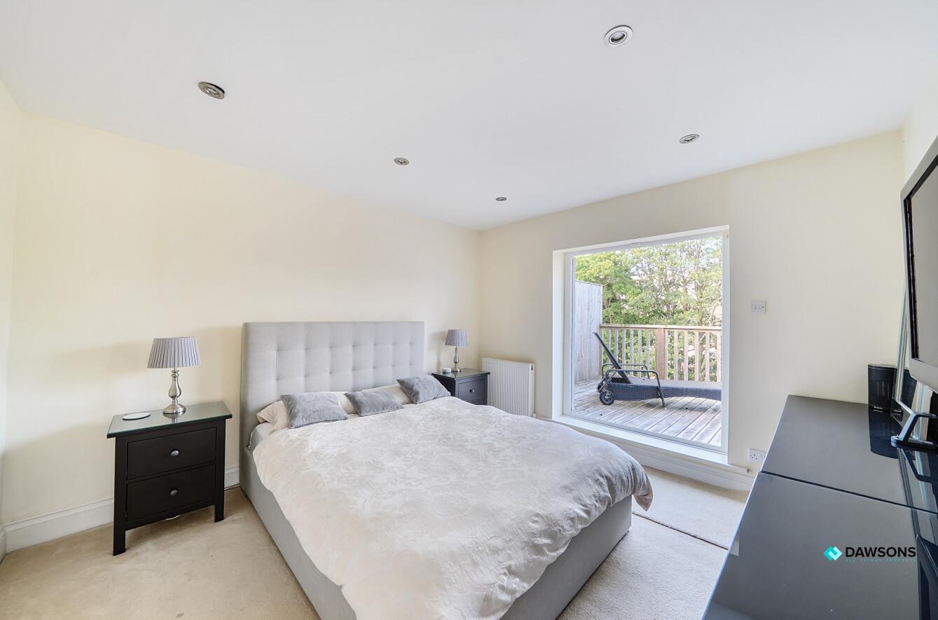 Druslyn Road, West Cross, Swansea, SA3 5QE